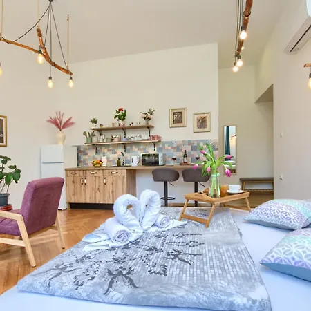 Appartement Henna 2 *